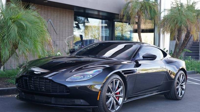 ASTON MARTIN DB11 2018 SCFRMFAW6JGL04171 image